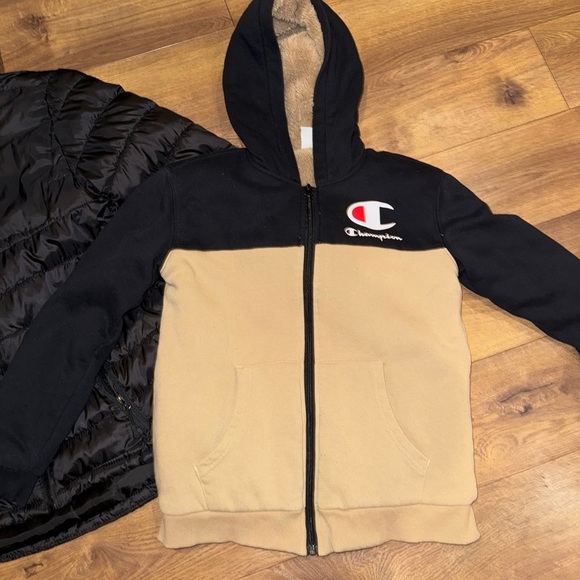 M/L boys Champion Kids Black and Tan Hoodies and jacket - Picture 4 of 7